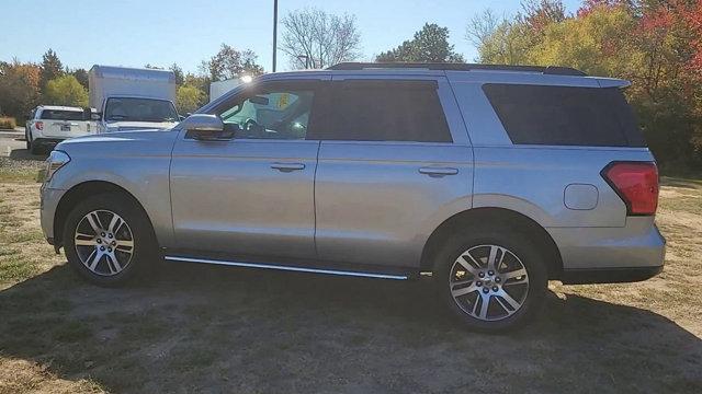 2022 ford expedition xlt
