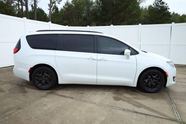 2020 chrysler pacifica touring-l