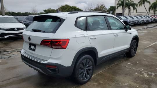 2024 Volkswagen Taos