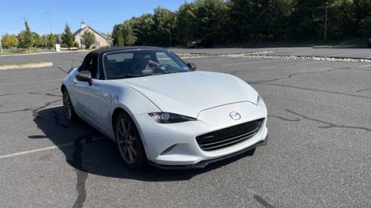 2017 mazda mx-5 miata club