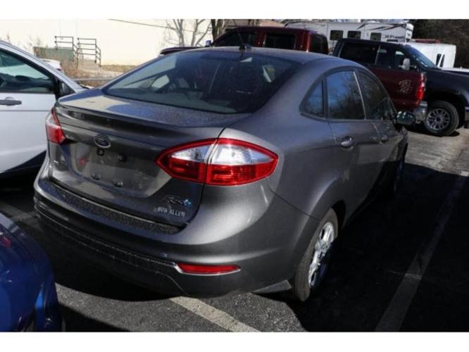 2014 ford fiesta se se 4dr sedan for sale in overland park, kansas