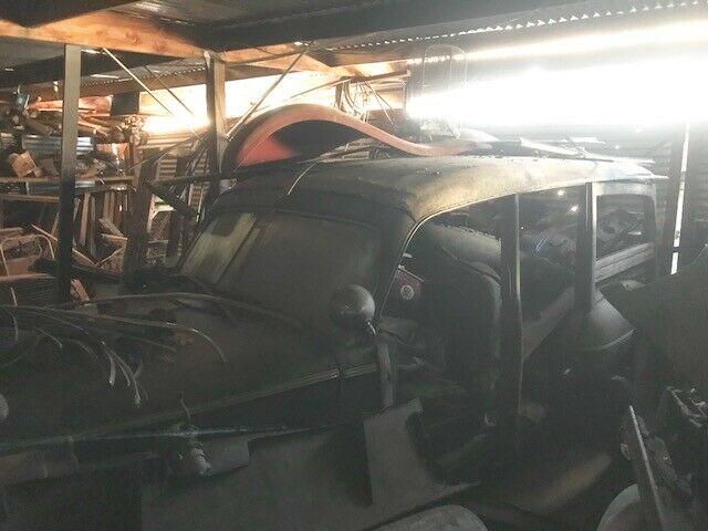 1947 ford woody and 4 door ford sedan parts car