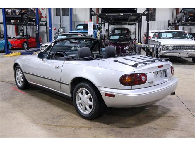 1990 mazda mx-5 miata in kentwood, michigan