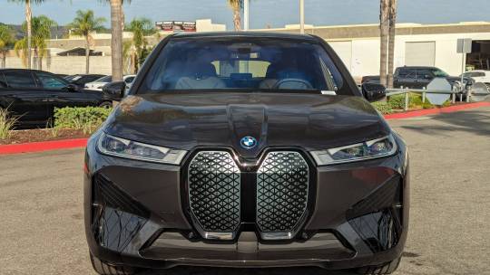 2025 BMW iX