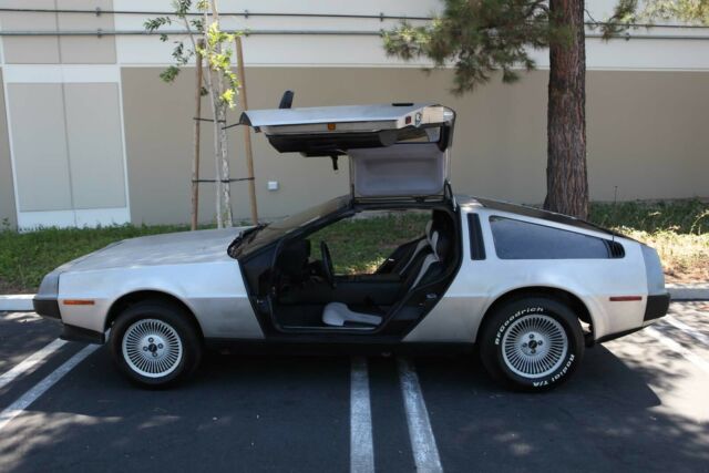 1981 delorean needs cosmetics runs great 14k delorean factory rebuilt engine