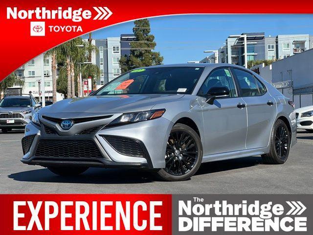 2022 toyota camry nightshade edition hybrid