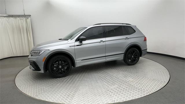 2022 volkswagen tiguan 2.0t se r-line black