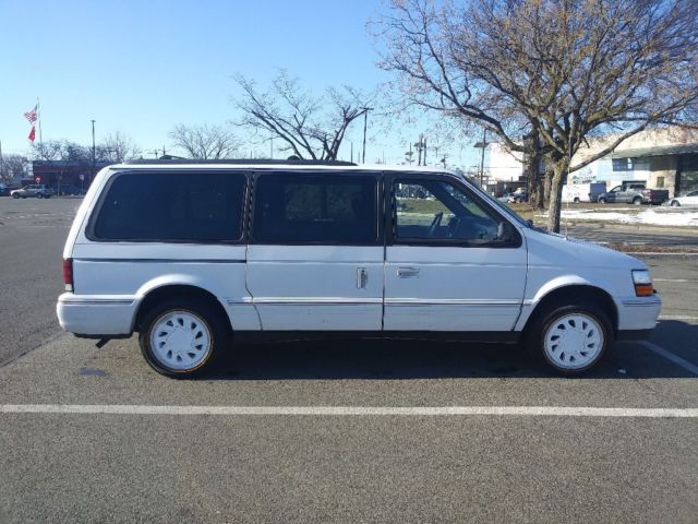 1992 dodge grand caravan es
