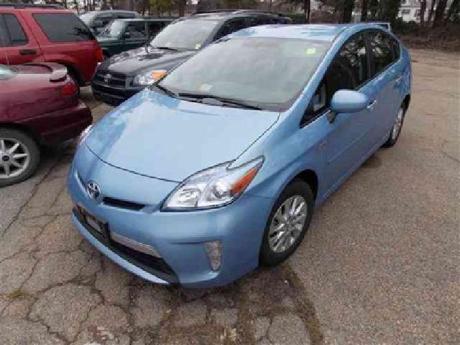 2013 toyota prius plug-in in richmond, va