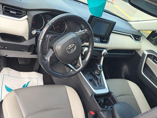 2019 toyota rav4 xle premium