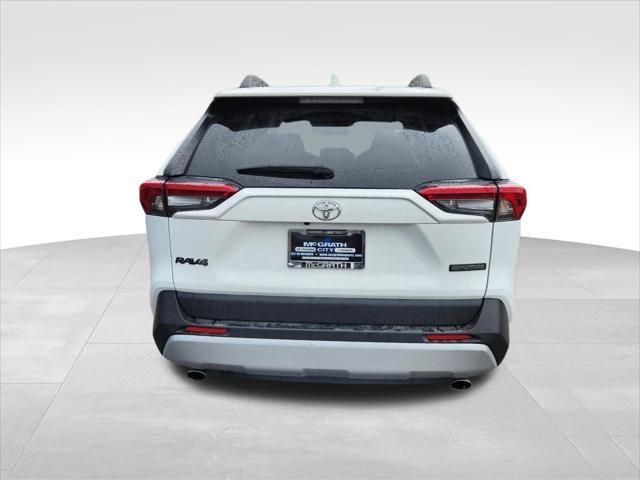 2022 toyota rav4 adventure