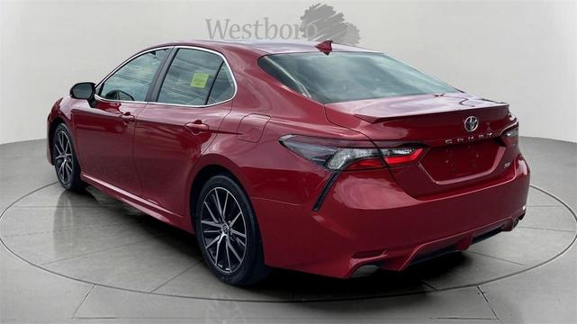 2021 toyota camry se
