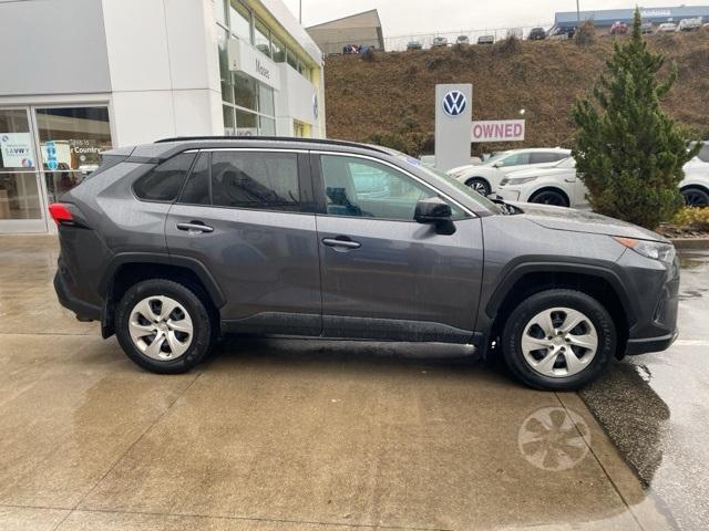 2021 toyota rav4 le