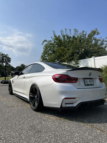 2016 bmw m4 base