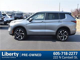 2024 Mitsubishi Outlander se