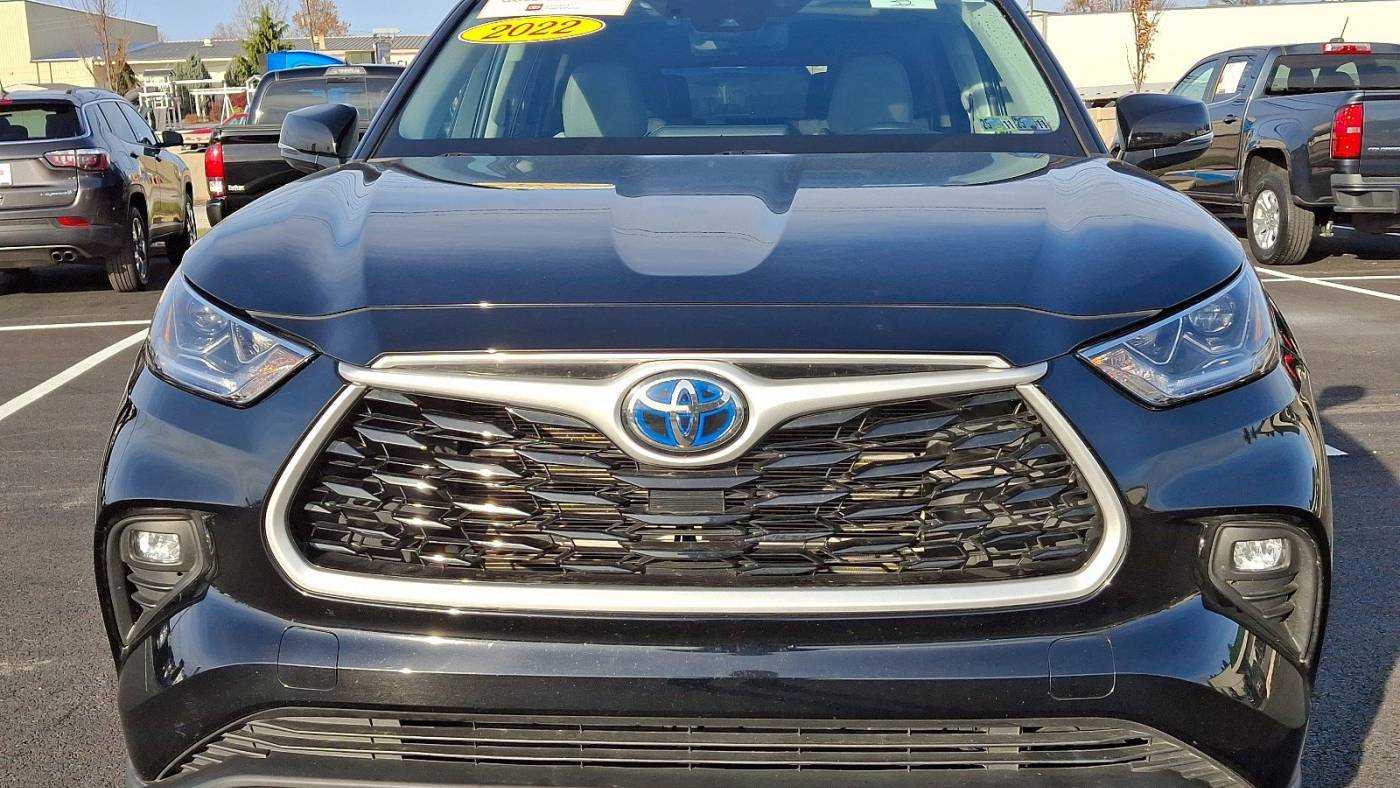 2022 toyota highlander hybrid bronze edition