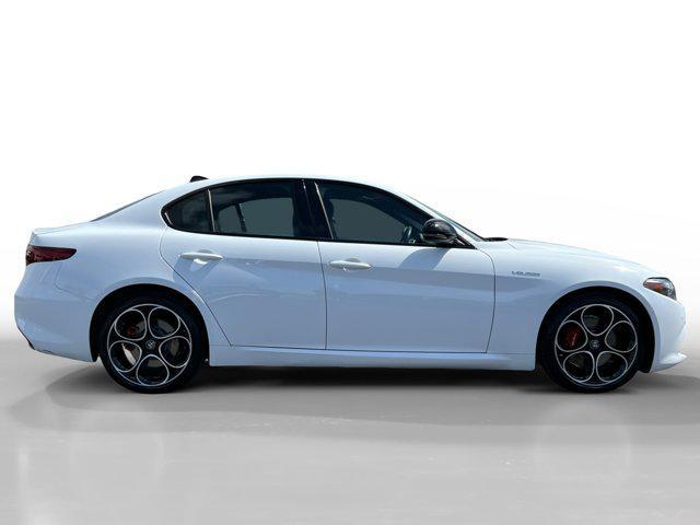 2023 alfa romeo giulia veloce awd