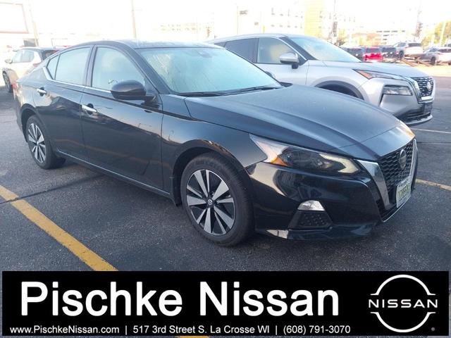 2022 nissan altima 2.5 sv