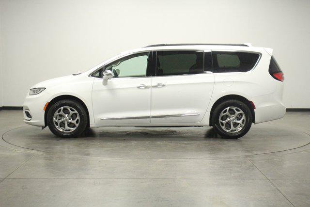 2022 chrysler pacifica limited