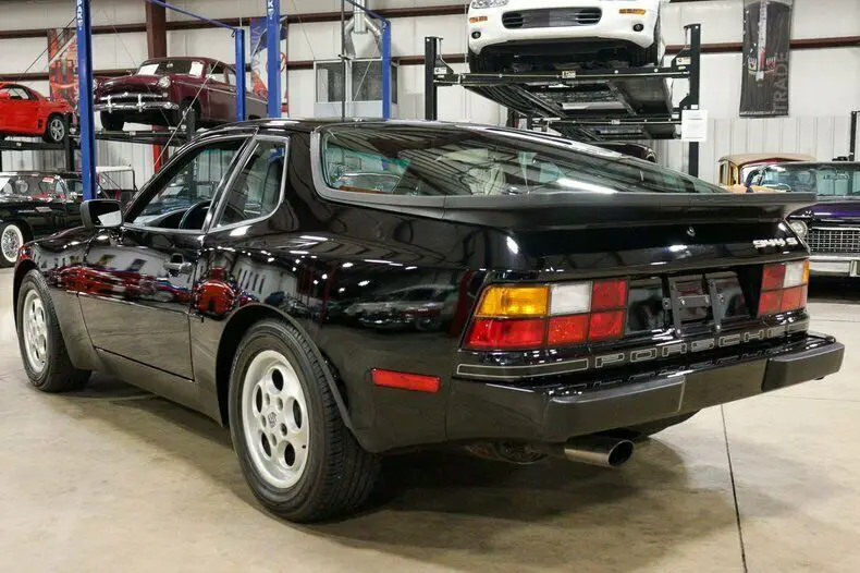 1987 porsche 944 s 17572 miles black hatchback 2.5l i4 5-speed manual