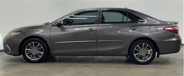 2017 toyota camry xse
