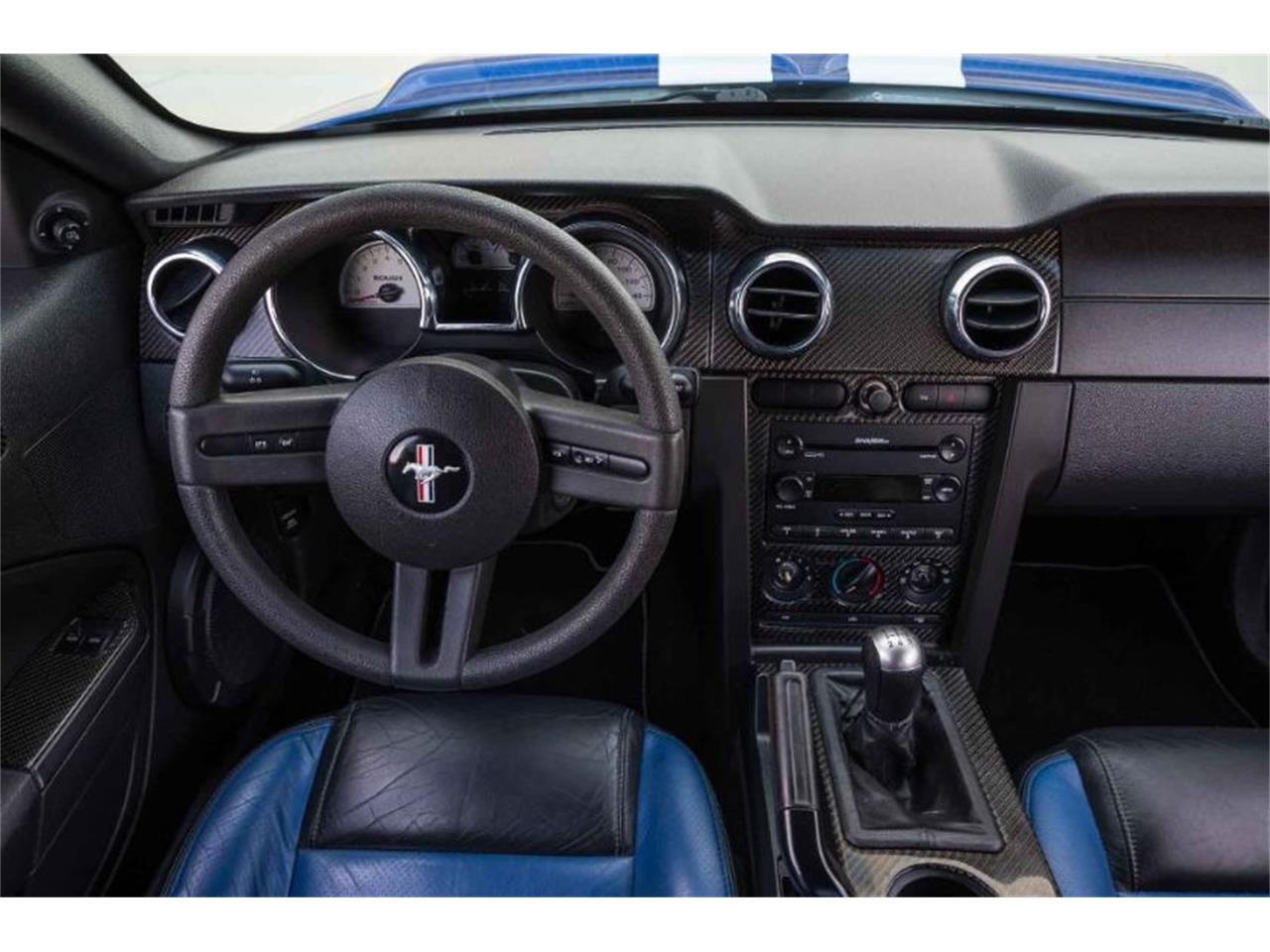 2005 ford mustang