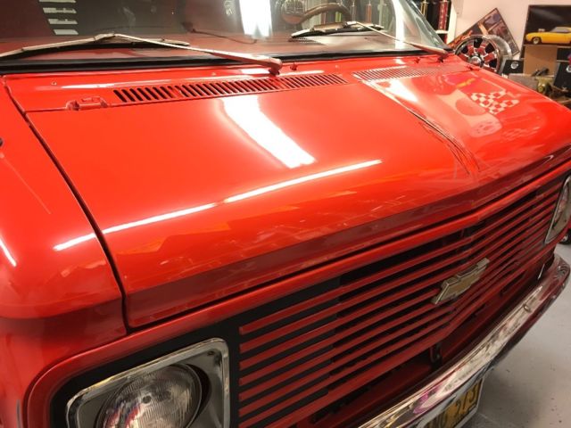 1977 chevrolet c-10/g10 shorty customized van