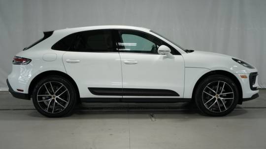 2023 porsche macan standard