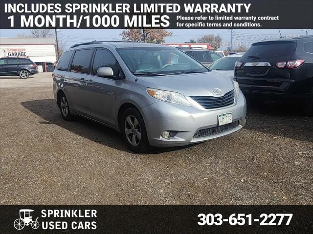 2011 toyota sienna le