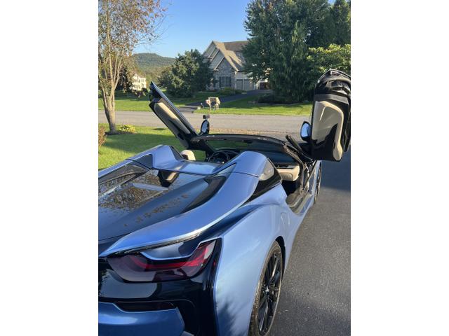 2019 bmw i8 base