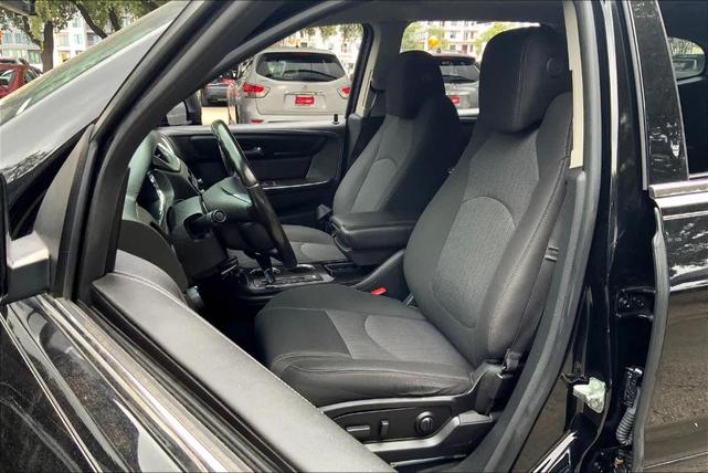 2017 chevrolet traverse 1lt