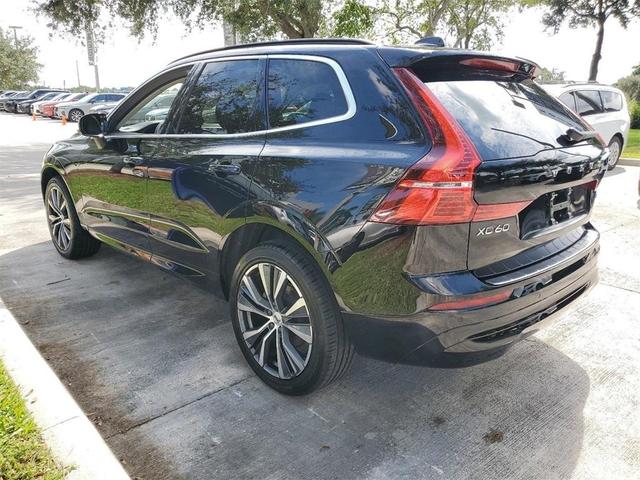 2022 volvo xc60 b5 momentum