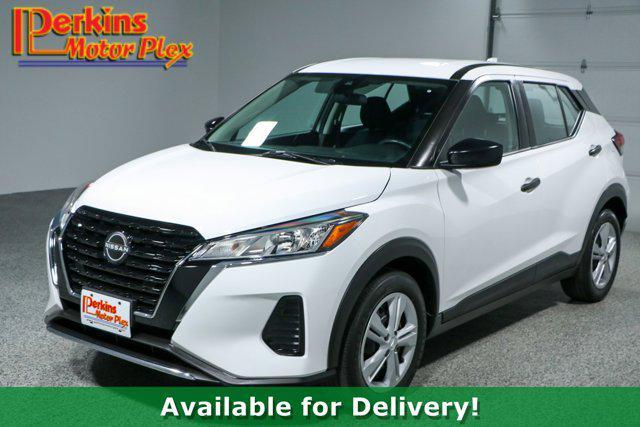 2022 nissan kicks s
