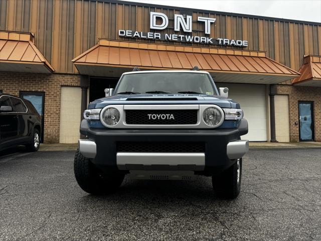 2011 toyota fj cruiser base
