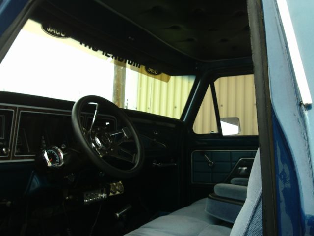 1976 ford f-250 short box 4x4 - blue