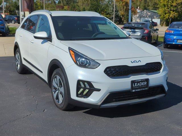 2022 kia niro lx