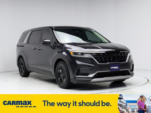 2022 kia carnival lx