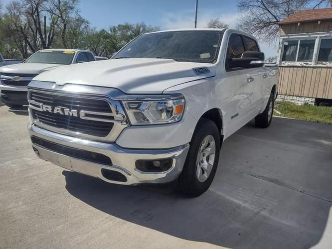 2019 ram 1500 crew cab big horn pickup 4d 5 1/2 ft in wichita, kansas