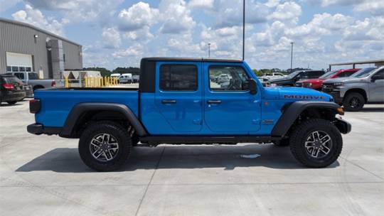 2024 Jeep Gladiator