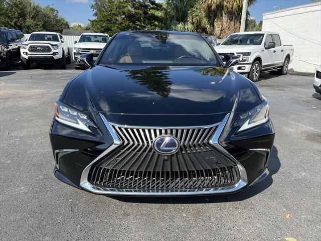 2019 lexus es 300h ultra luxury