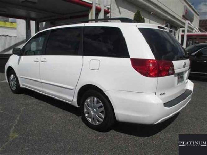 2010 toyota sienna ce fwd in astoria, ny