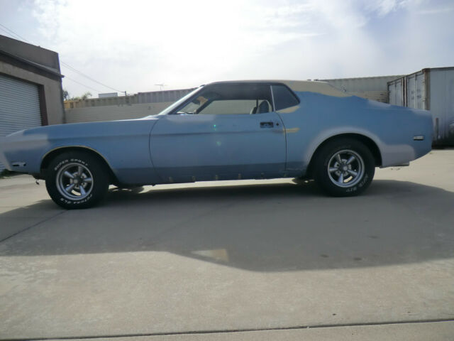 1973 ford mustang coupe 302 auto a/c very orig and low miles. ready for paint