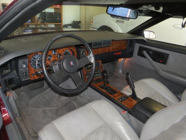 1987 chevrolet camaro iroc z-28