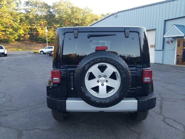2012 jeep wrangler sahara