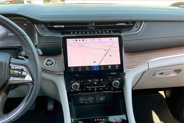 2022 jeep grand cherokee l summit