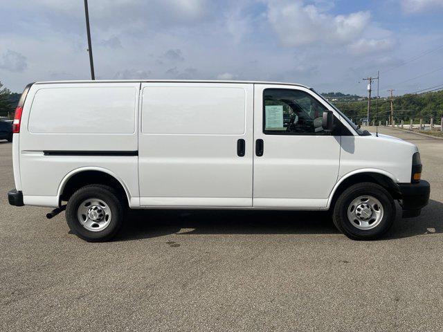 2020 chevrolet express 2500 rwd 2500 regular wheelbase wt