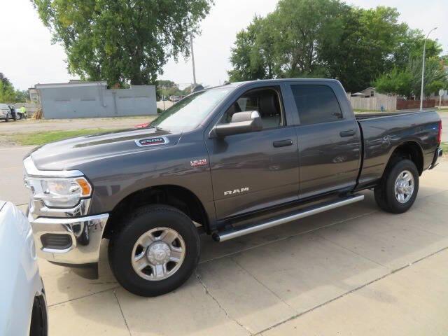 2019 ram 2500 tradesman crew cab 4x4 6'4' box