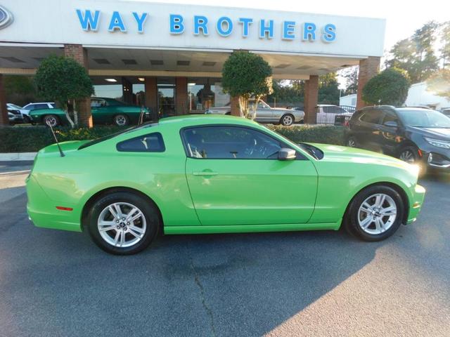 2014 ford mustang v6