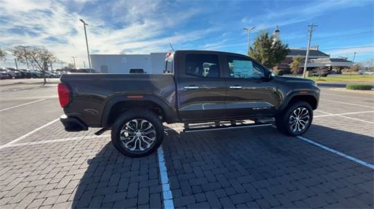 2024 GMC Canyon
