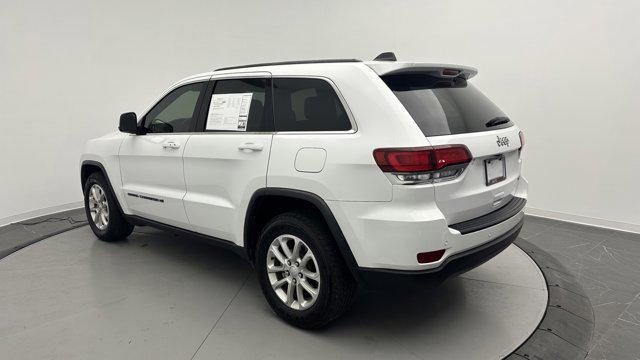 2022 jeep grand cherokee laredo